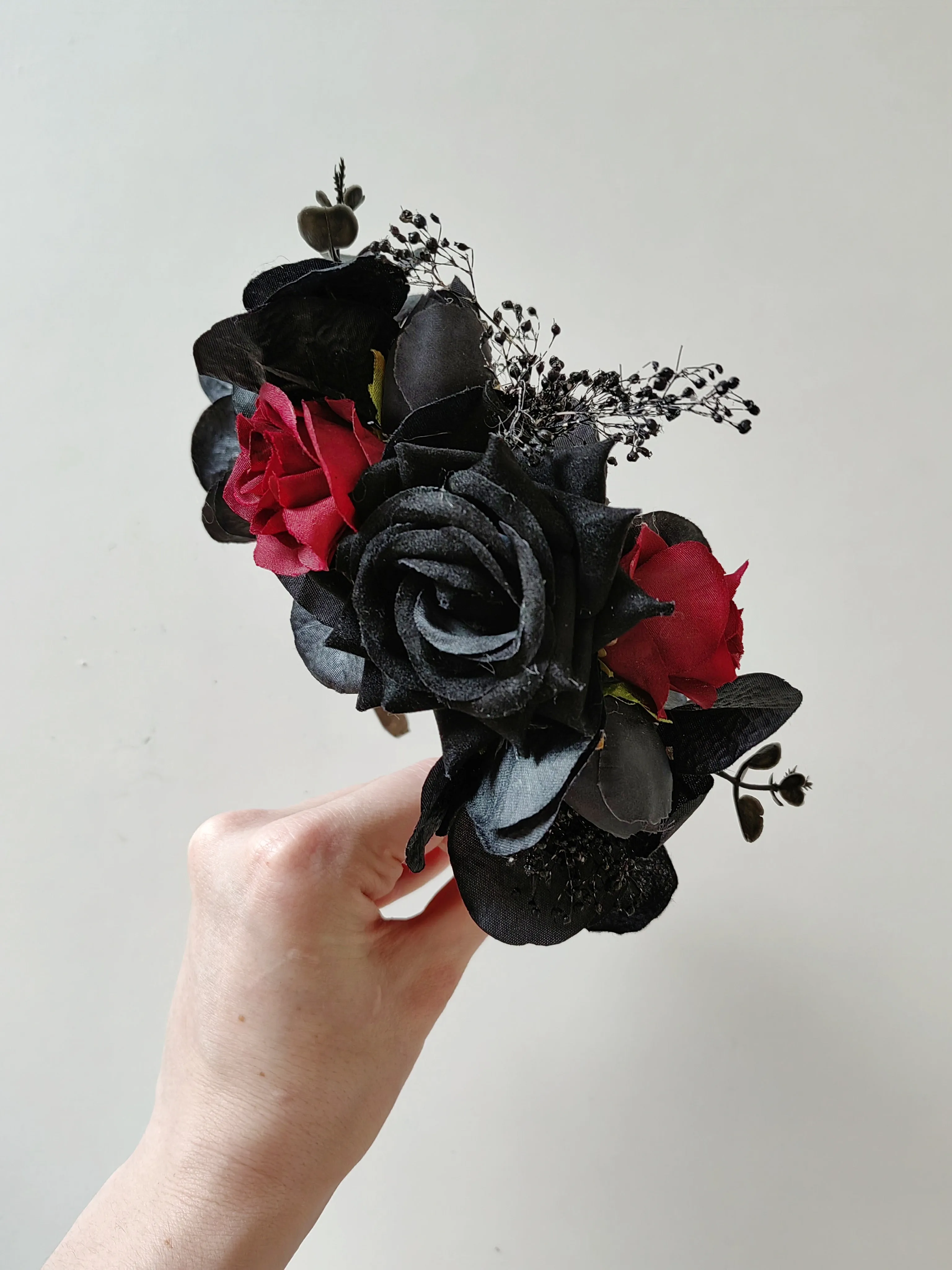 Black and red Frida Kahlo headband