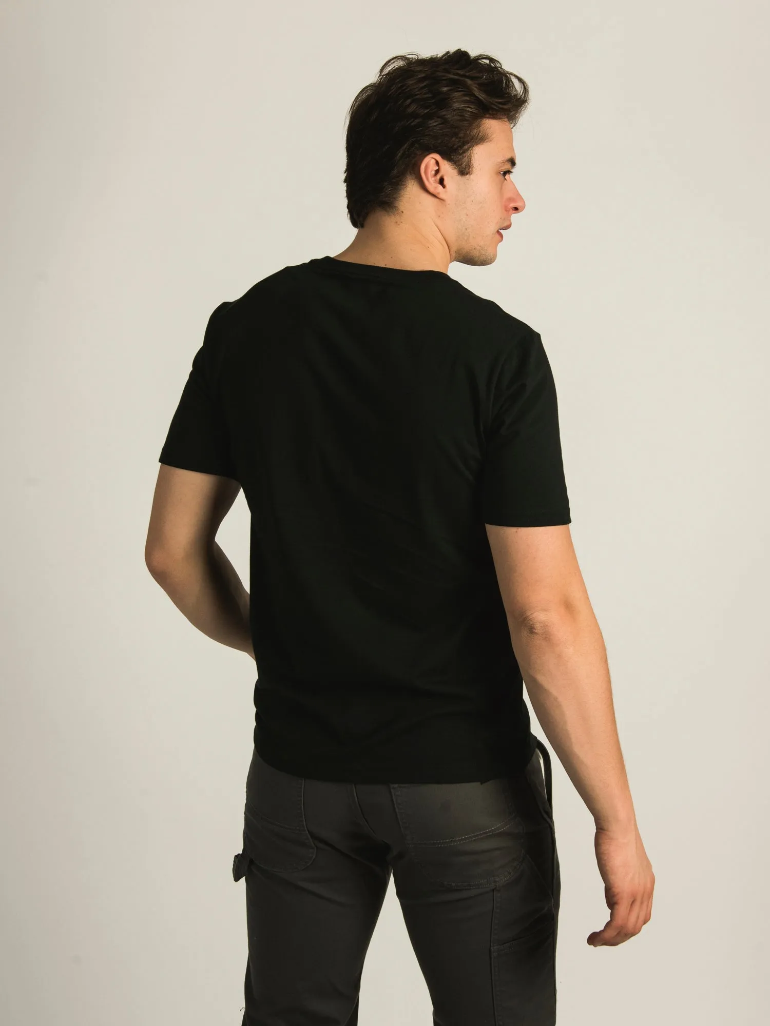 CONVERSE GO-TO EMBROIDERED STAR CHEVRON T-SHIRT  - CLEARANCE
