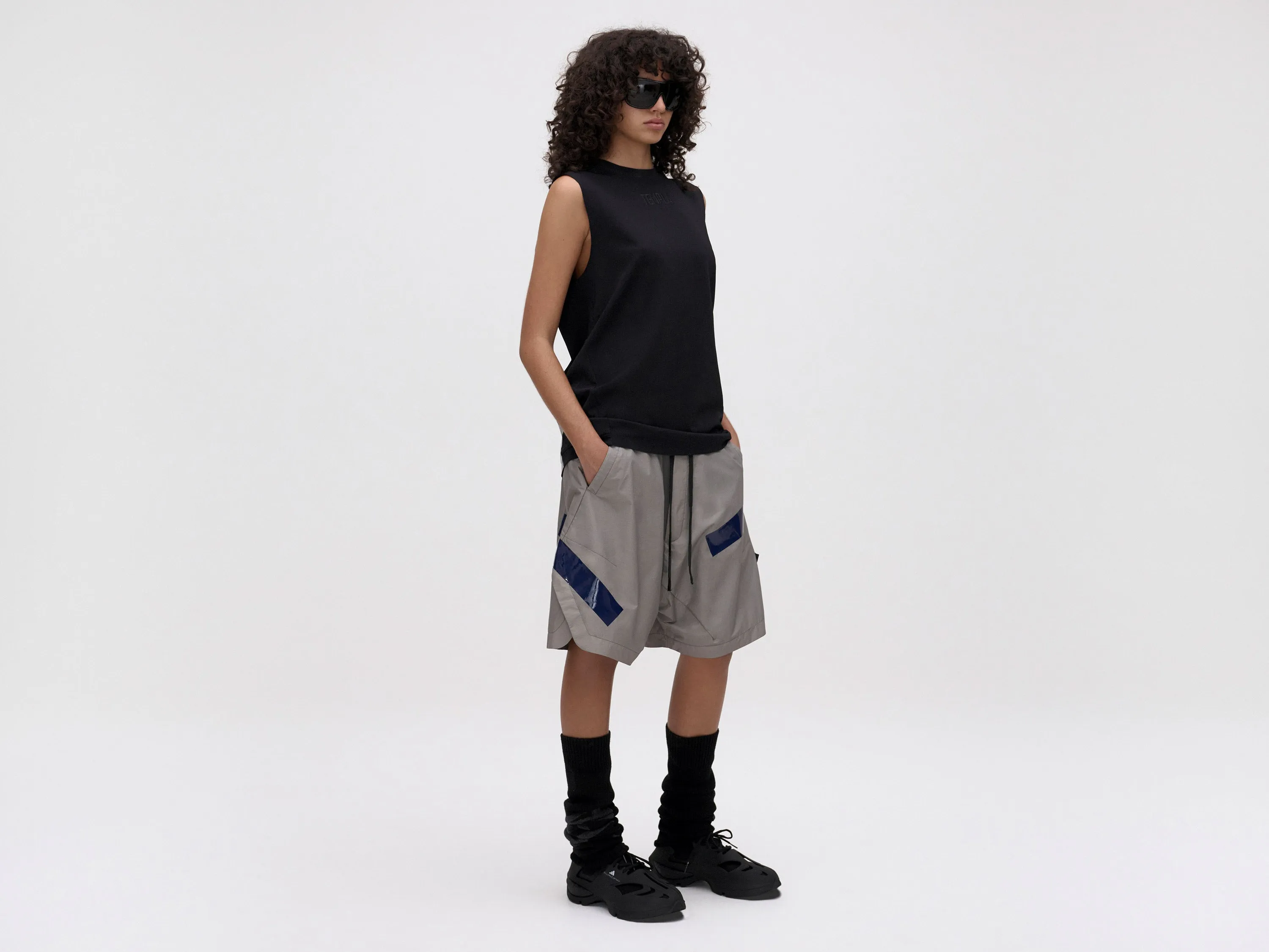 CROSS BACK TANK - BLACK