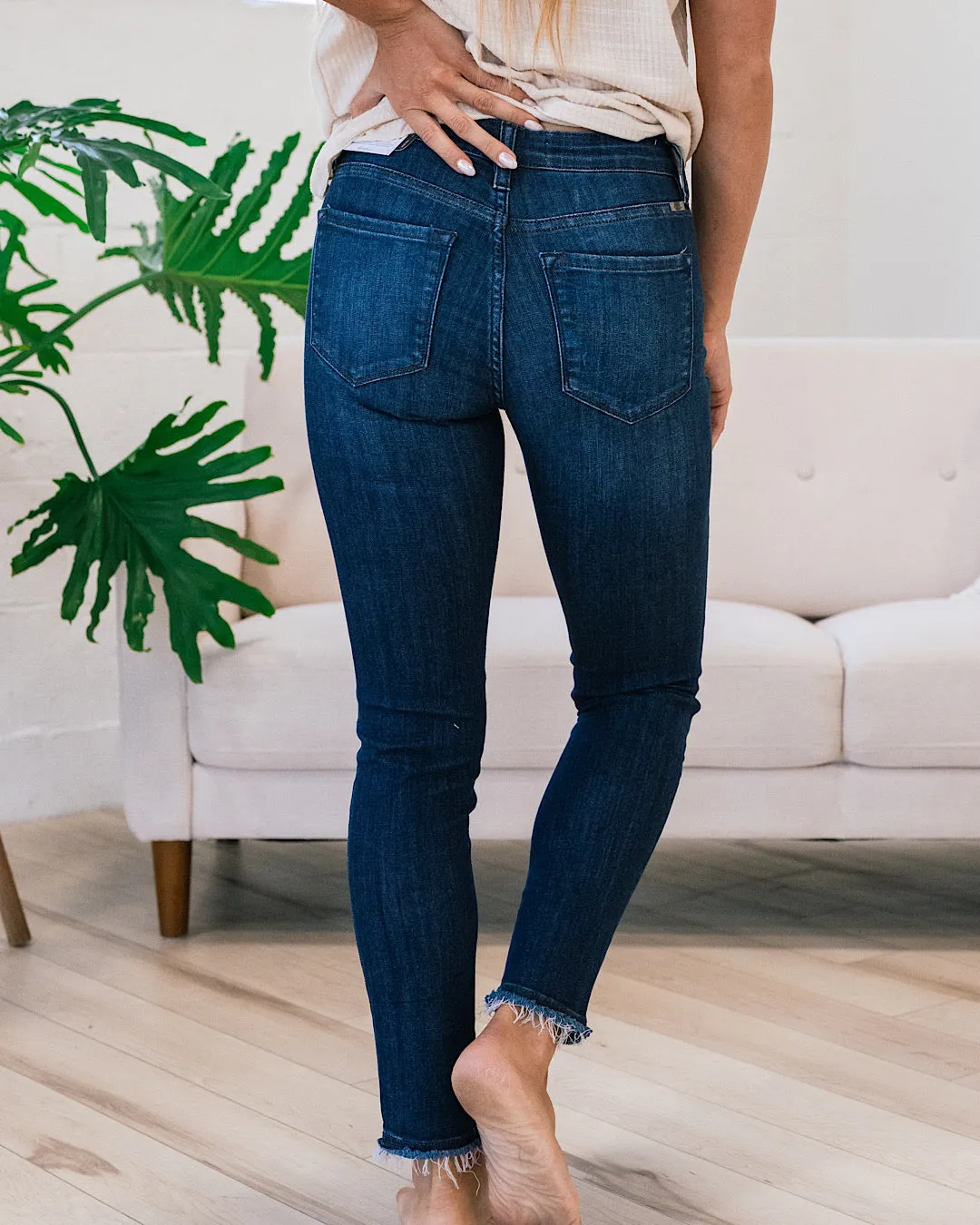 KanCan Leah Fray Hem Skinny Jeans