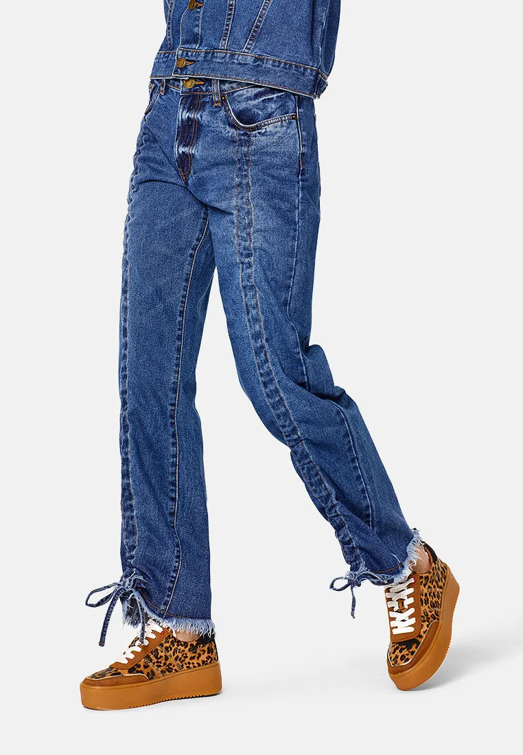 relaxed fit frayed hem jeans