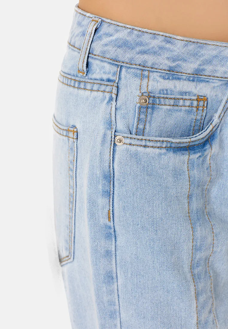 relaxed fit frayed hem jeans